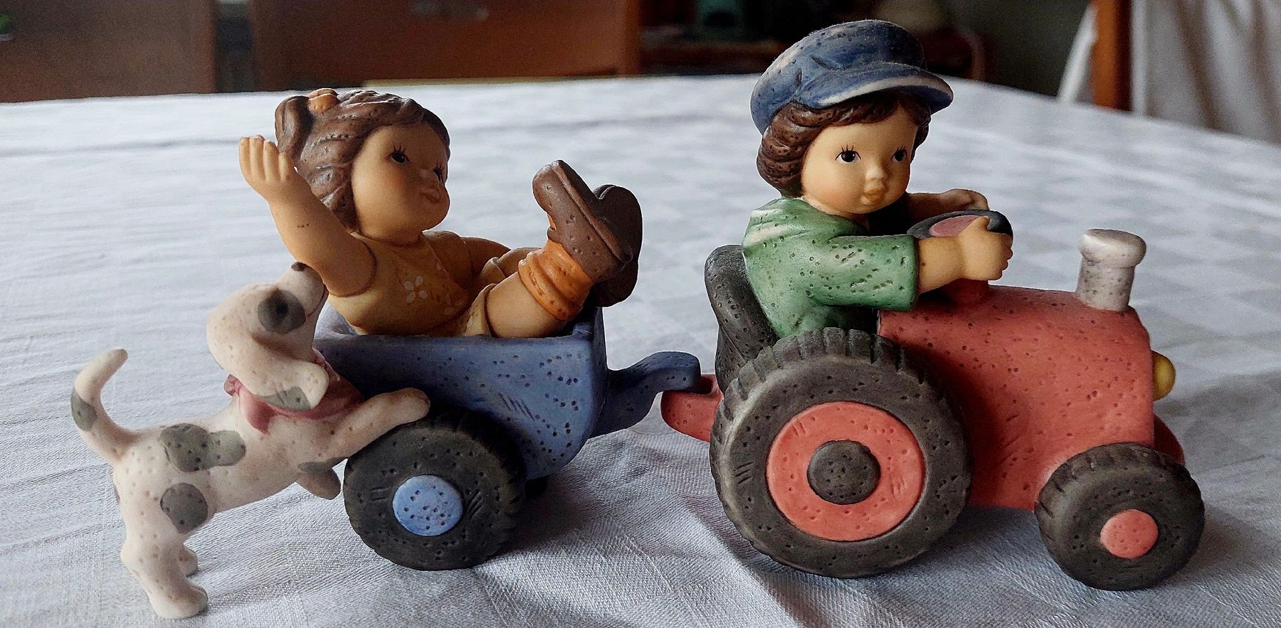 Statuette: Marco mit Nina und Hund – Nuovo e nell'imballaggio originale da Herzogenbuchsee venduto da Nickboys