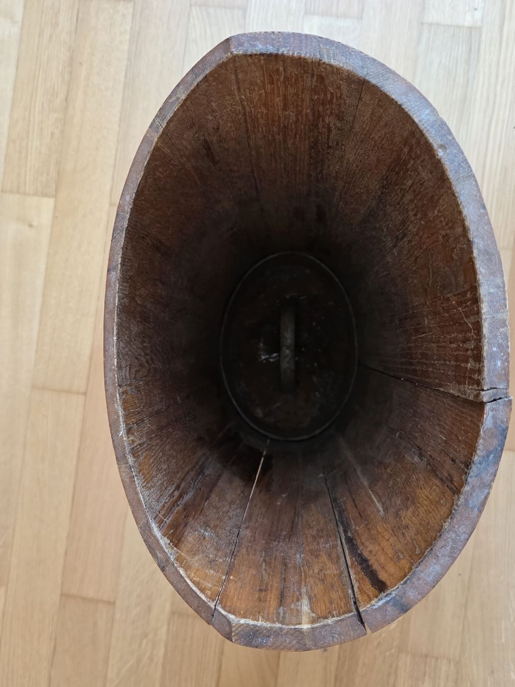 Altri mobili per ufficio: Wooden umbrella holder with shield – Usato da Hinwil venduto da Ehretstock8 2