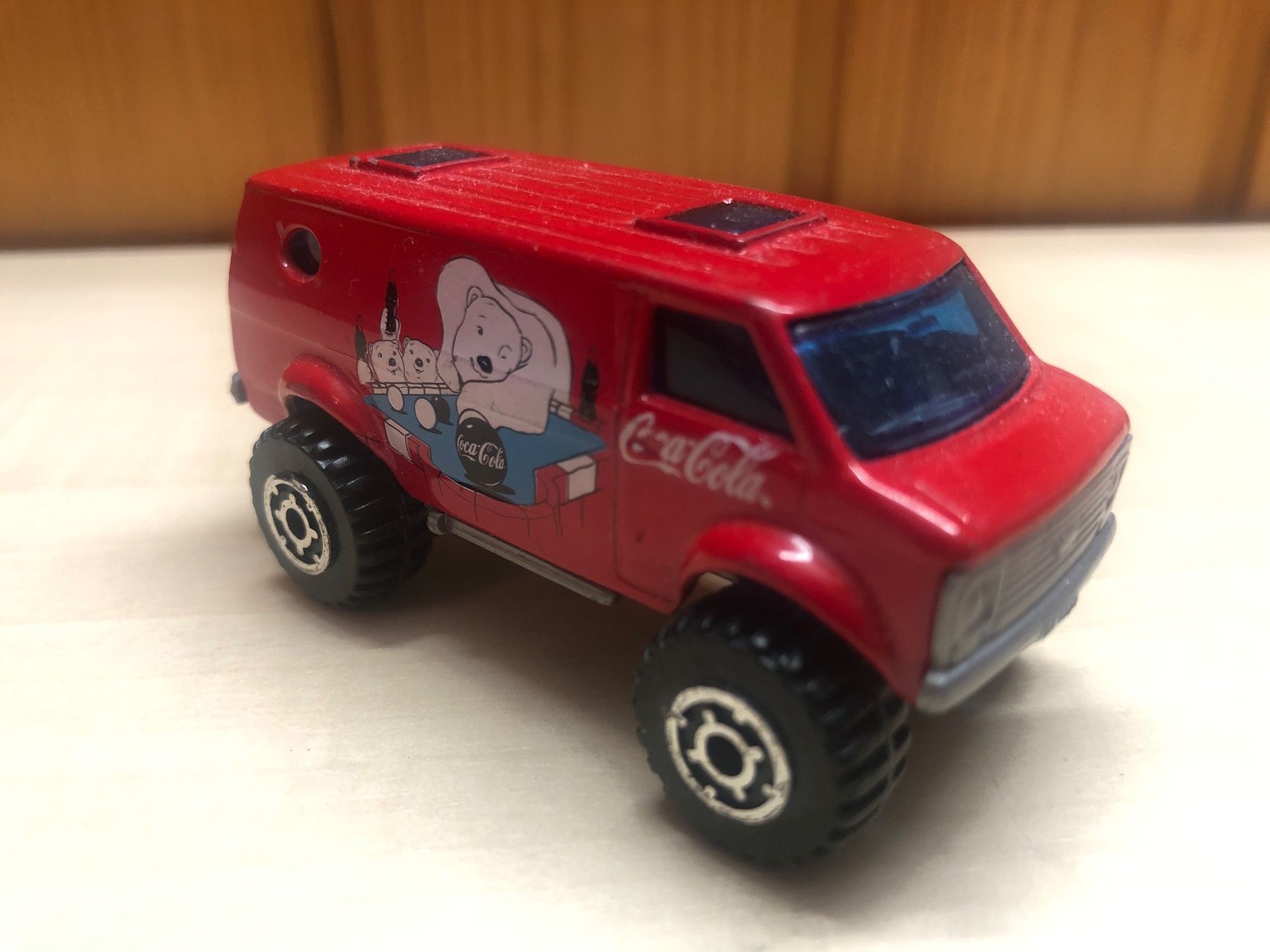 Coca-Cola Modellini d'auto: COCA COLA 4x Modellautos + 1x Snack-Box – Usato da Rümligen venduto da Sibill 2