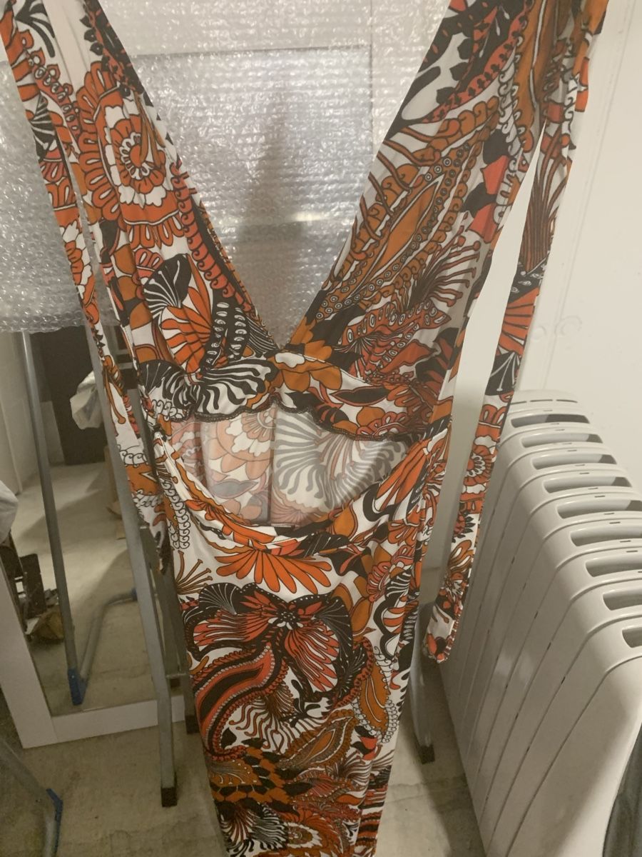 H&M Vestiti: Kleid lang, rueckenfrei, Gr. 34,farbig – Usato da Kaltbrunn venduto da Modern 3