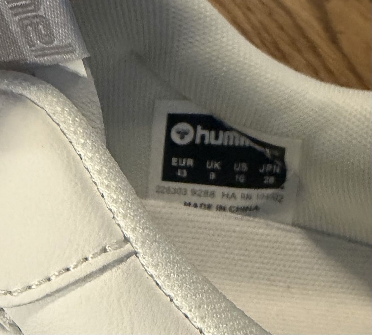 Hummel Herrenschuhe: Hummel Handball Perfekt Sneakers – Neu (gemäss Beschreibung) aus Oberwil BL von jon_9jpt 2