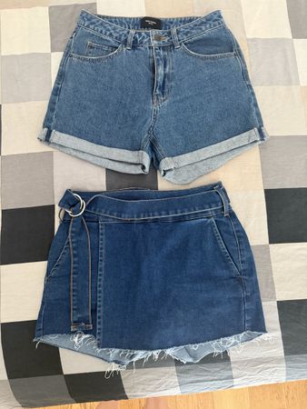 2 Damen Jeans-Shorts Gr. S – gebraucht