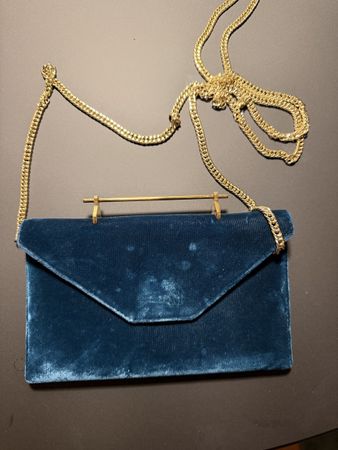 M2Malletier Samt-Abendtasche / Clutch Blau mit goldener Bar 