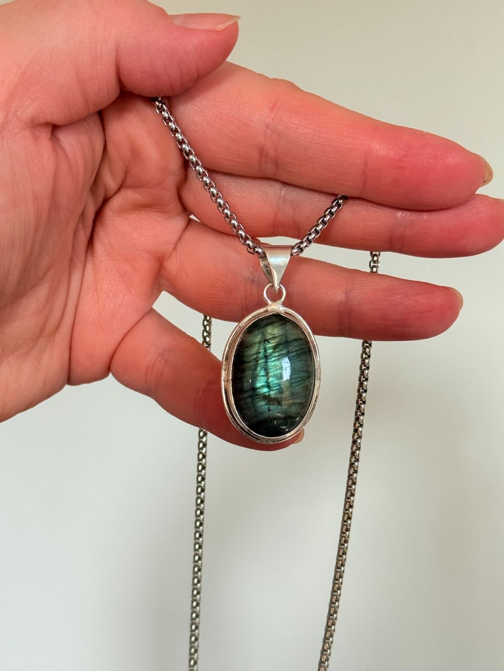 Catenine: Collier Labradorite, Pierre de Protection ! – Nuovo e nell'imballaggio originale da Genève venduto da AGBERG