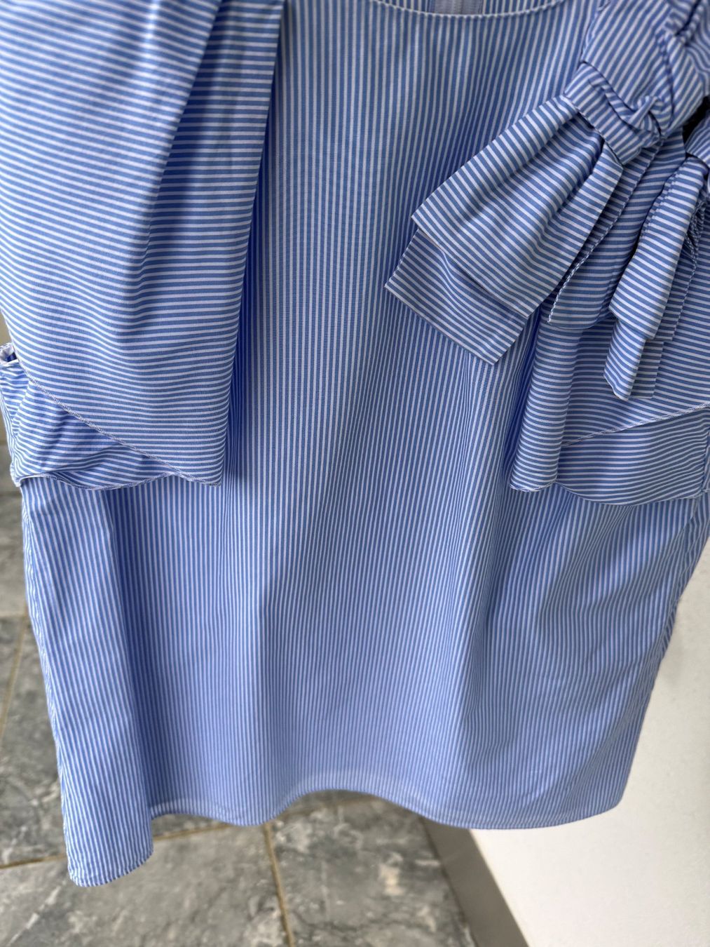 Valentino Camicette: Extravagante Bluse von Red Valentino – Usato da Schlierbach venduto da gnatcatcher 3