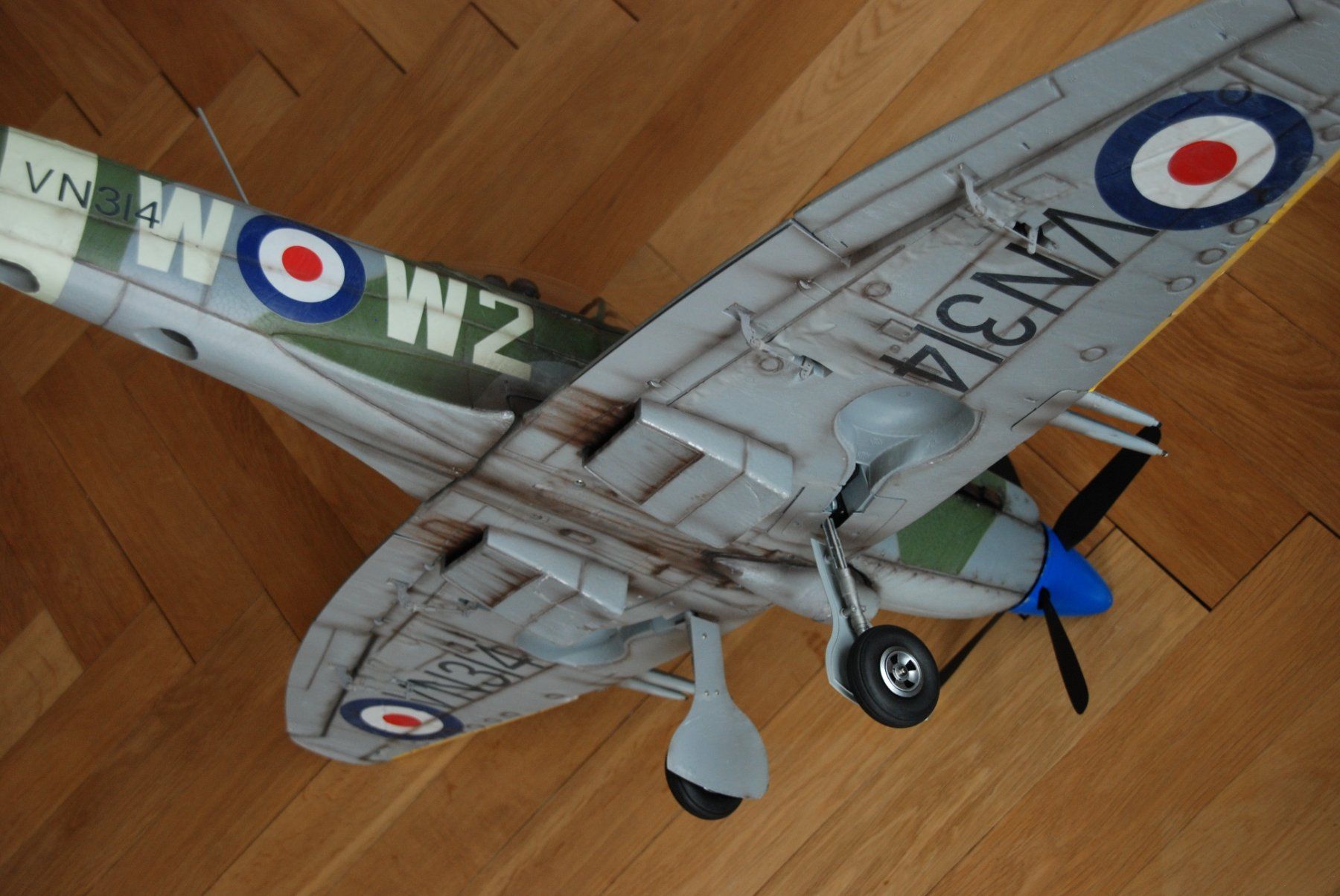 Modellismo RC: SPITFIRE MK 24, Durafly, 1100mm – Usato da Zürich venduto da kaufen.und.verkaufen 3