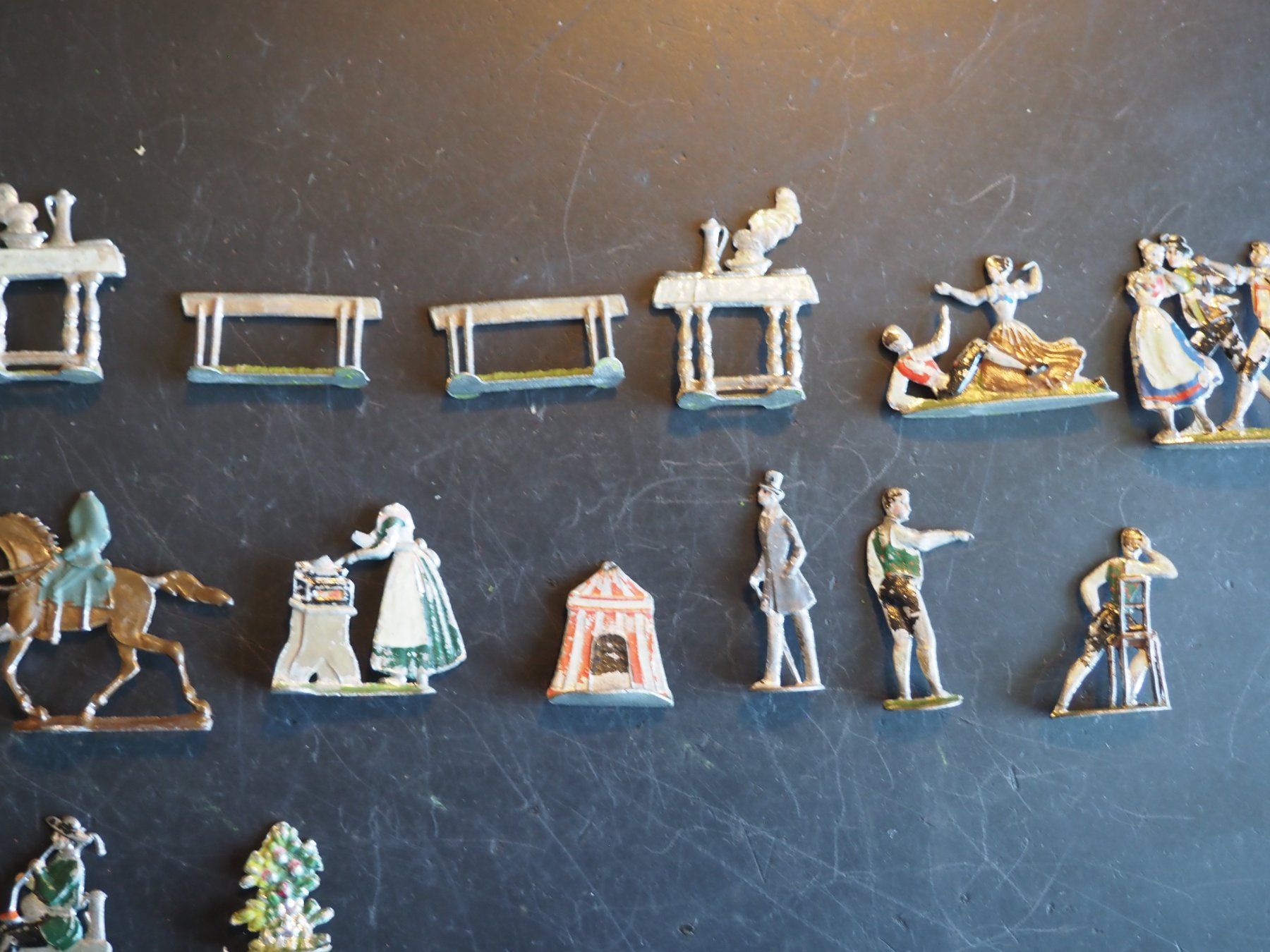 Statuette: Zinnfiguren: Diverse verschiedene – Usato da Schänis venduto da Wewu 2