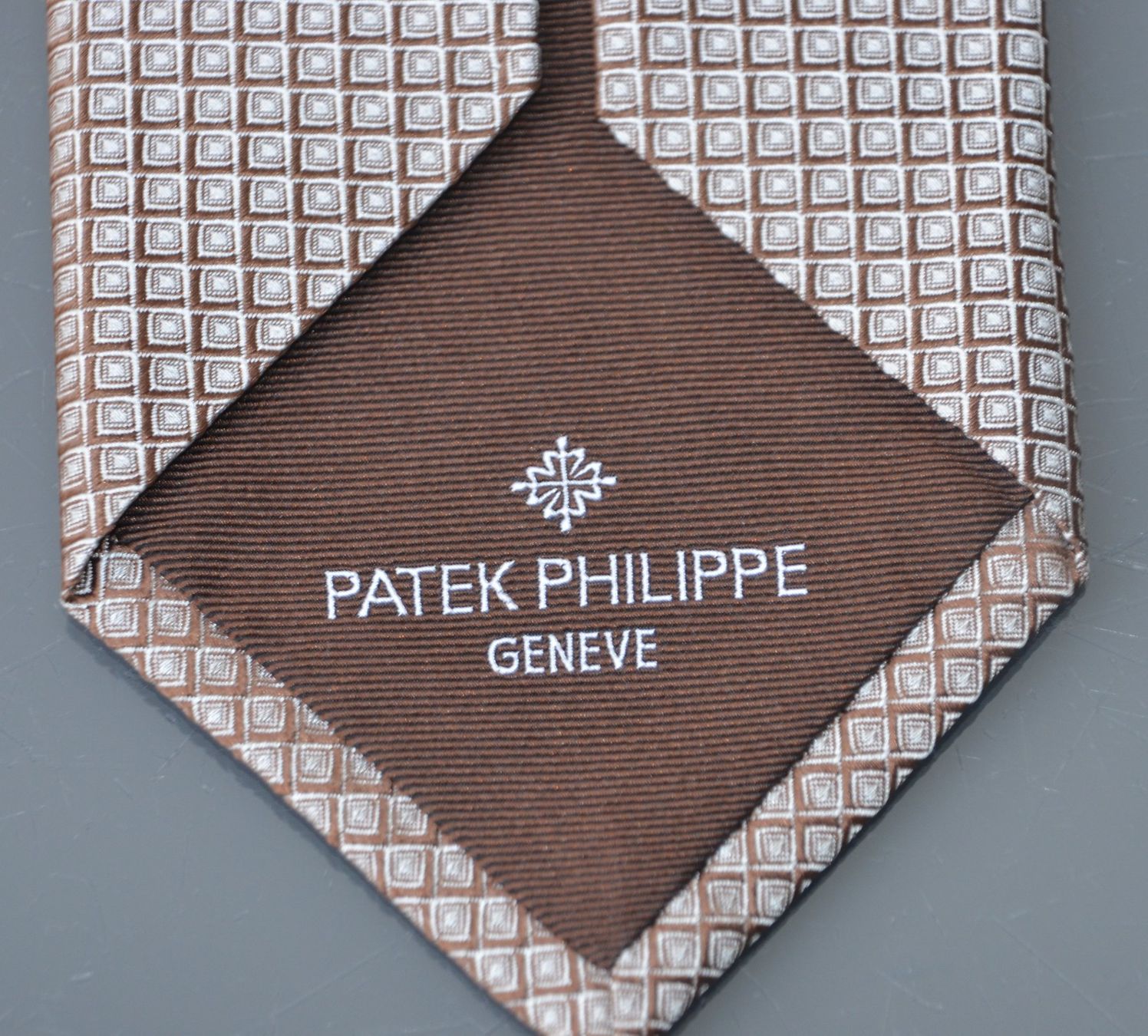Patek Philippe Cravatte: Patek Philippe Krawatte / Cravate – Usato da Collonges venduto da arashee 2