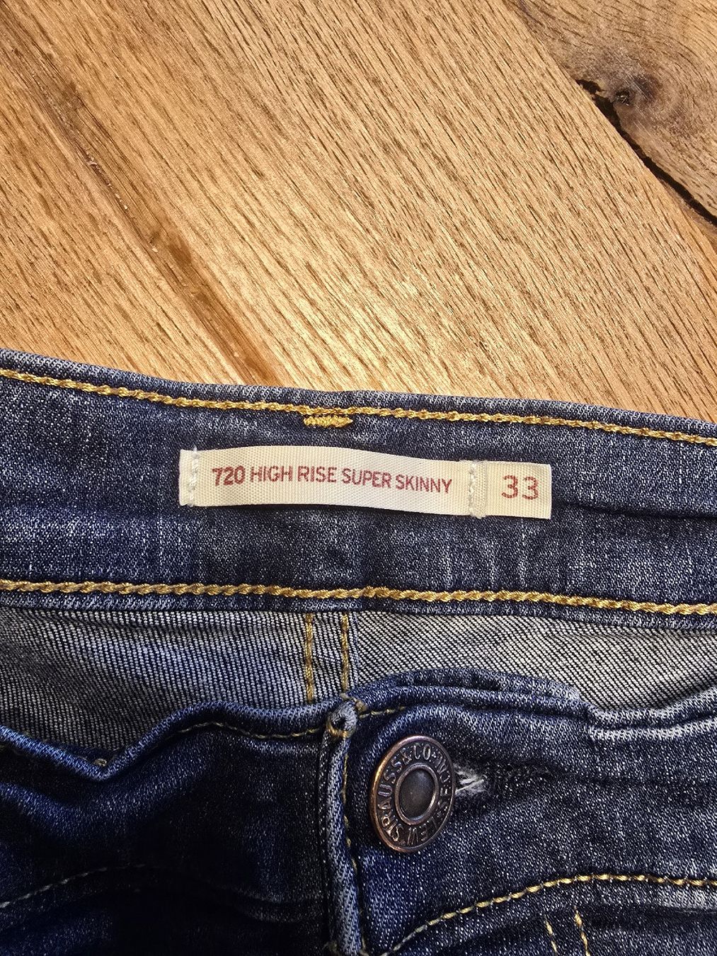 Levi's Jeans: LEVIS 720 SUPER SKINNY GR.33 – Usato da Möriken AG venduto da rowyta 2