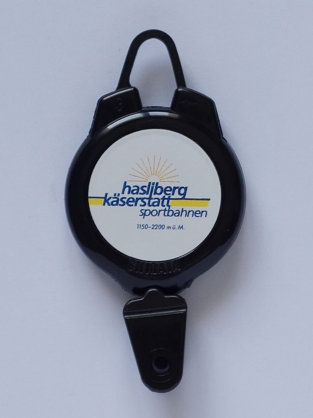Biglietti: Skipasshalter "SKIZIP", ausziehbar – Usato da Liebefeld venduto da Helveticus6