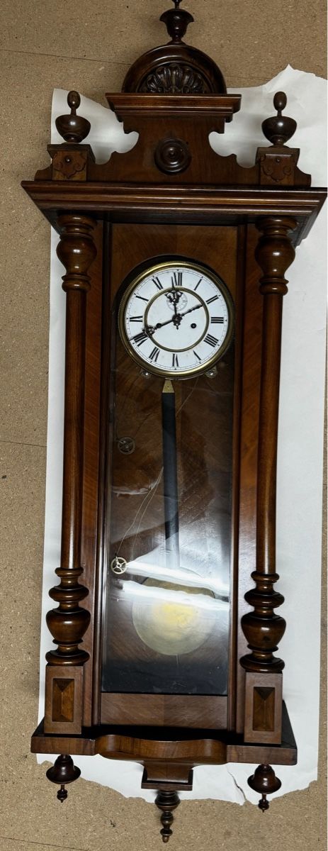 Orologi: Wiener Regulator, 2 Gewichte – Usato da Madetswil venduto da kistlerk
