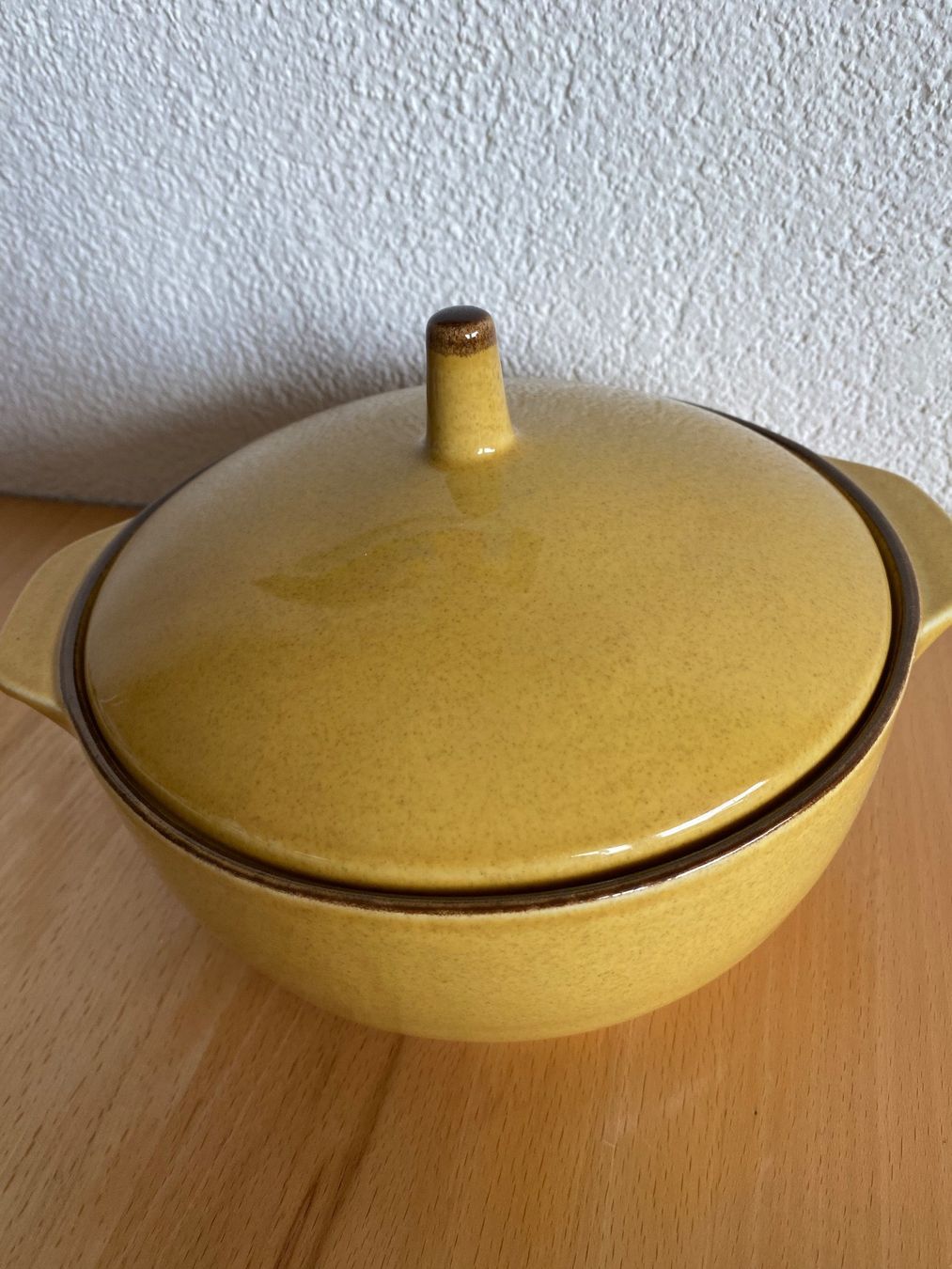 Rössler Ciotole: Rössler Suppenterrine/Schüssel senfgelb 1.6 Liter – Usato da Schwarzenburg venduto da Michellu 1