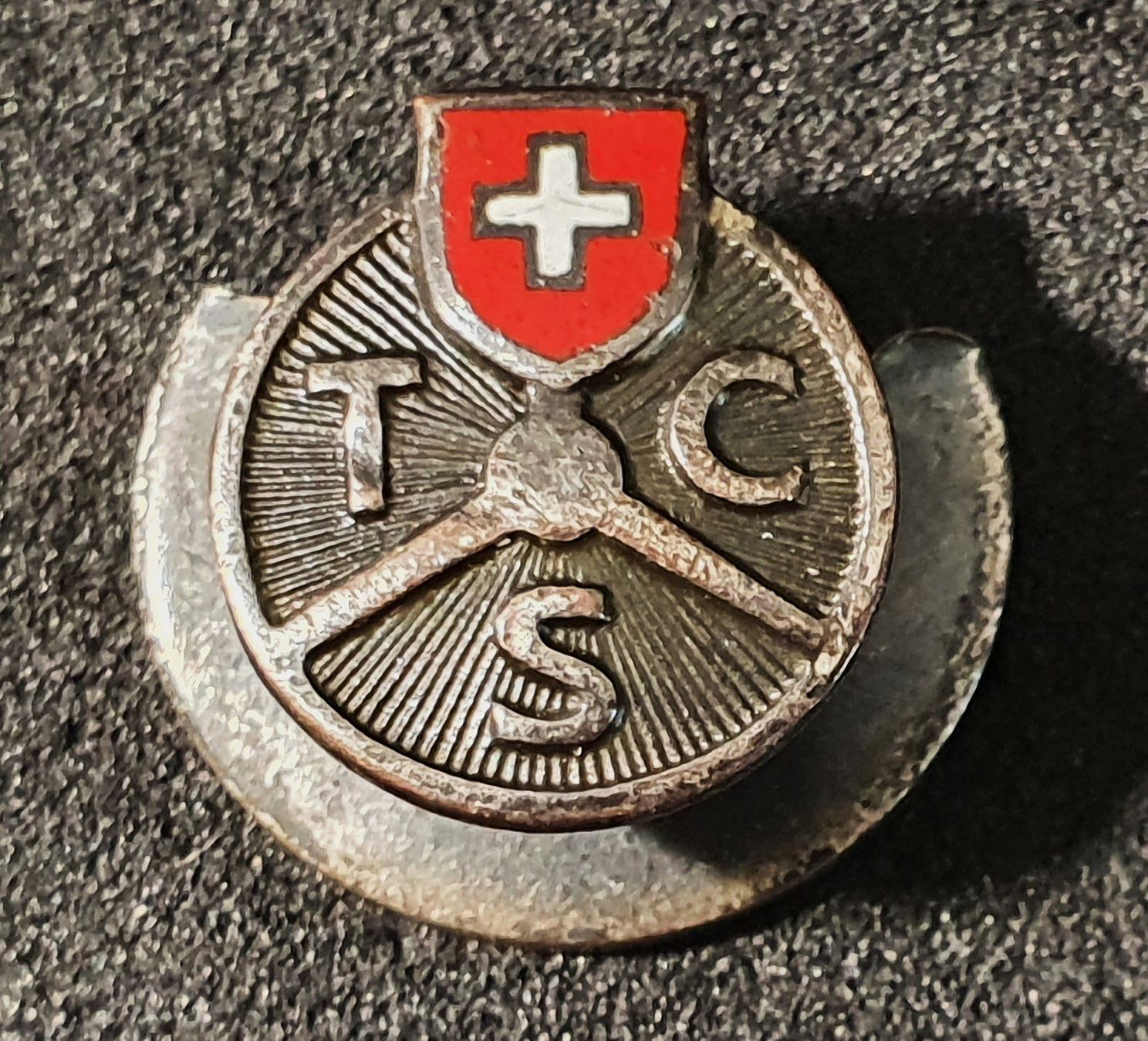 TCS Plaquettes & Badges: GG149 - Alter Reversknopf  TCS – D'occasion à Reinach BL par Boston-Verkauf