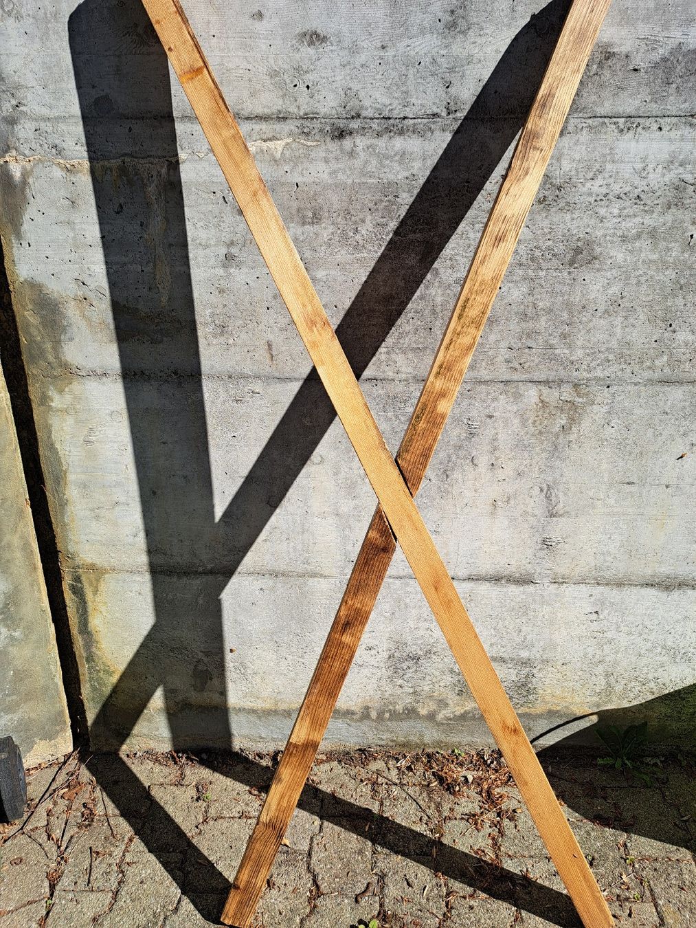 Articoli in legno: Andreaskreuz aus Holz. – Nuovo (secondo la descrizione) da Wisen SO venduto da dow_g796
