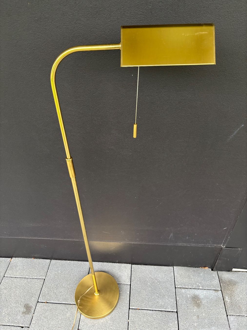 Lampade: Vintage Height-Adjustable Floor Lamp Brass Frame 70s/80s – Usato da Steinhausen venduto da ChromeVintage 1