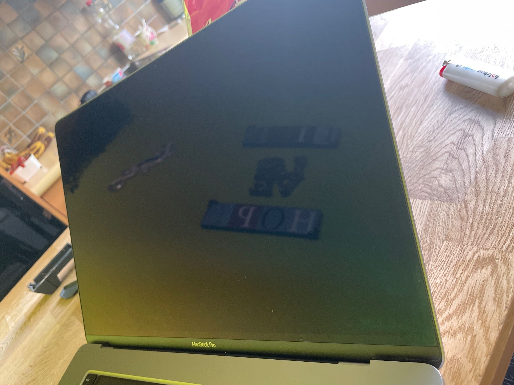 Apple Portables: Macbook Pro 2019/1TB/16GB/i7  A2141 – D'occasion à Abtwil sg par Kueng.MultiOutlet 8