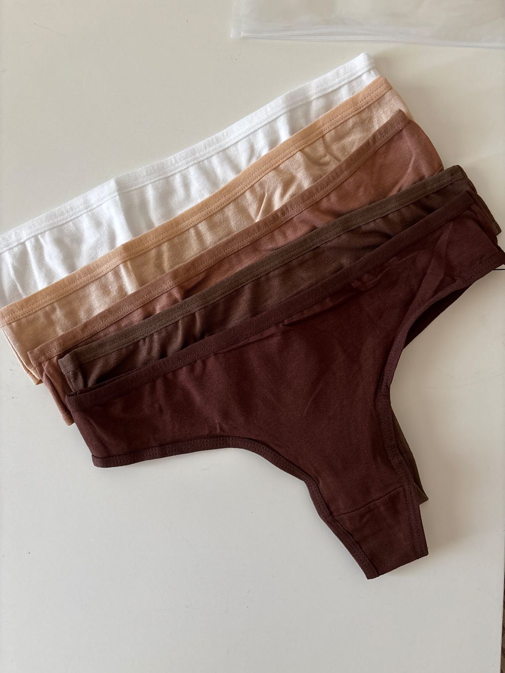 Altra biancheria intima: Neue Tanga-Höschen – Nuovo e nell'imballaggio originale da Bern venduto da ViksiBash
