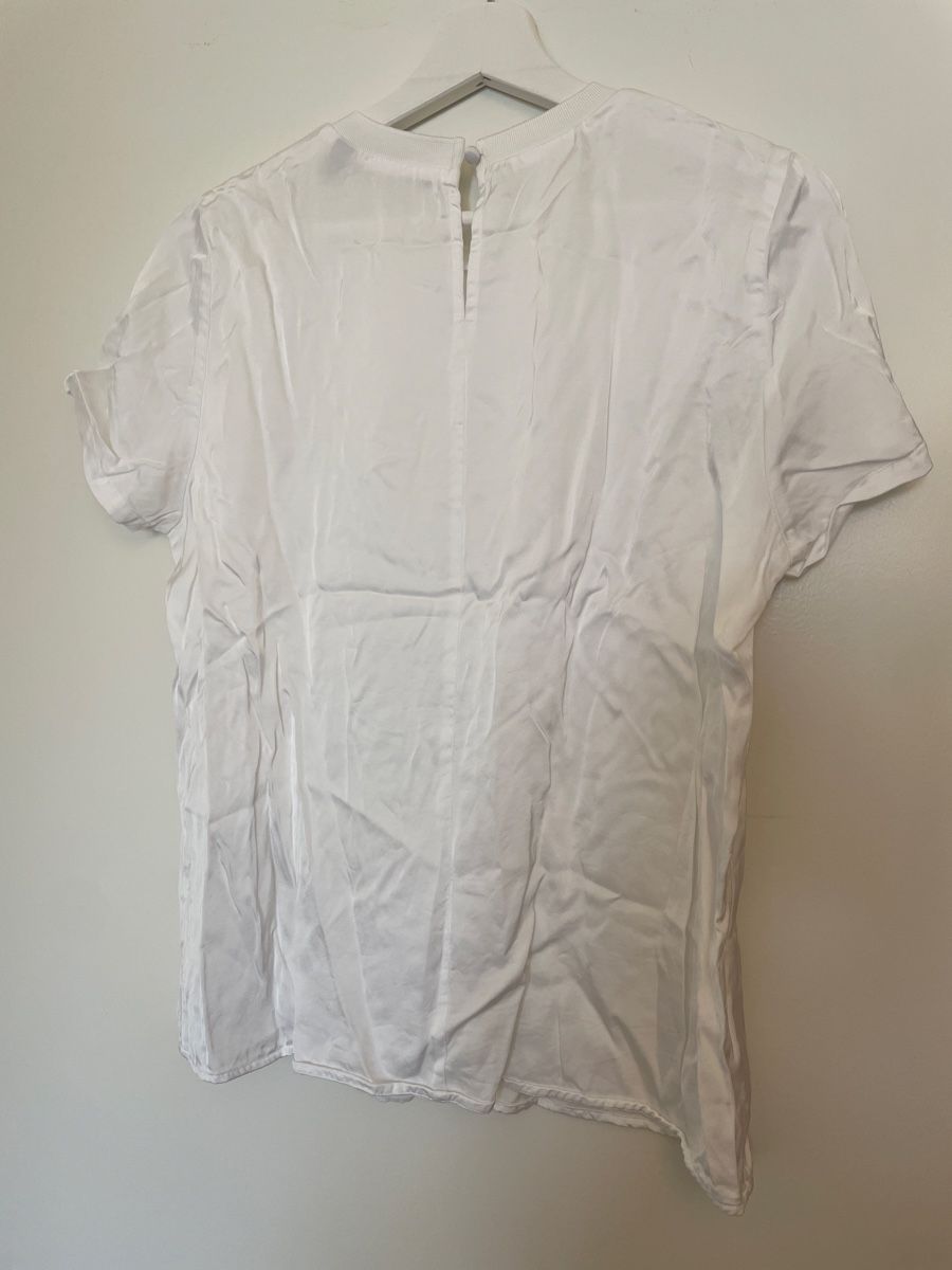 Esprit T-Shirts: T-Shirt aus Satin Esprit – Gebraucht aus Zürich von joa_7xds 1