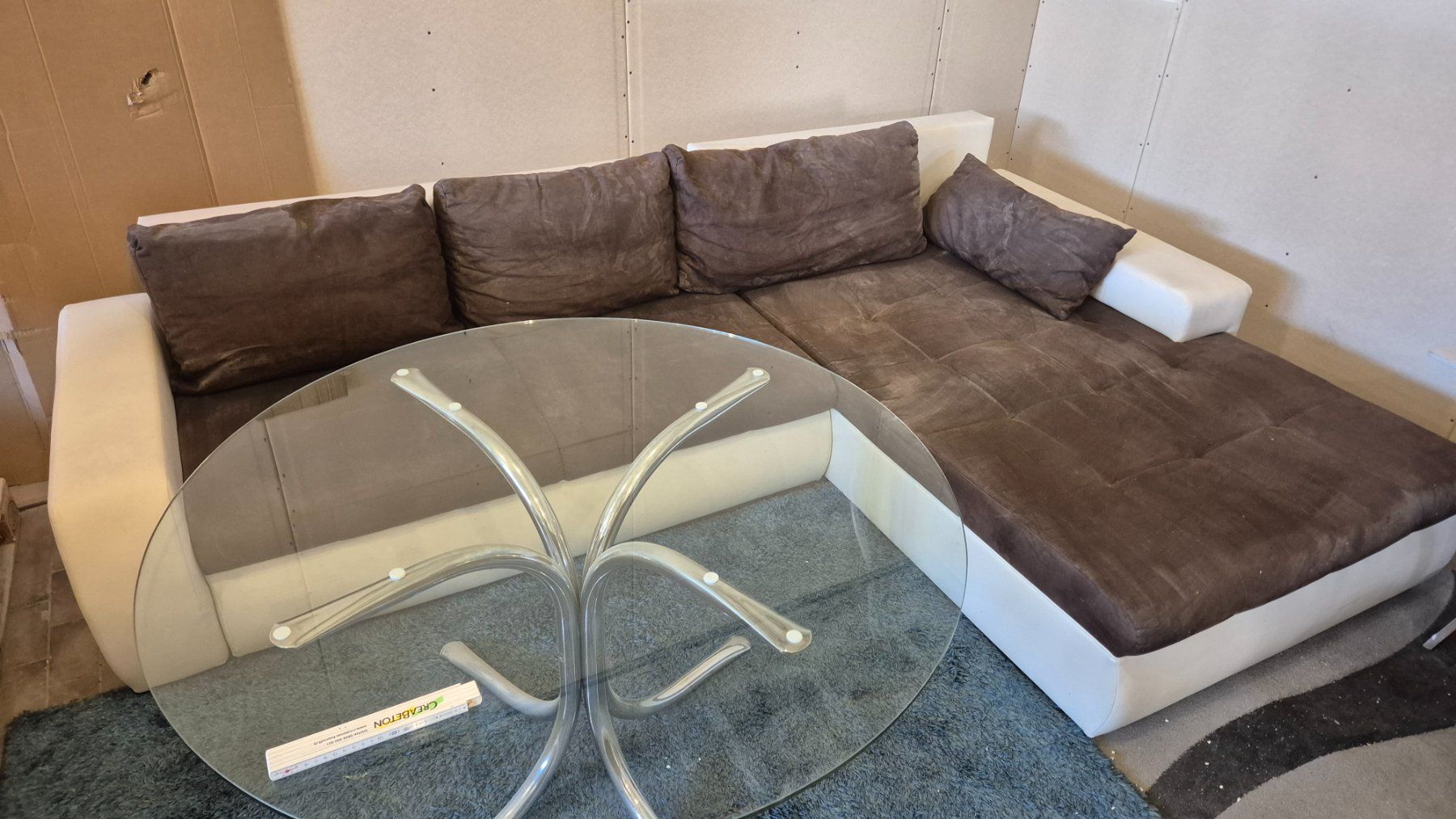 Tische: Esstisch Glas Rund Runder Glastisch – Gebraucht aus Ballwil von rattenschneke