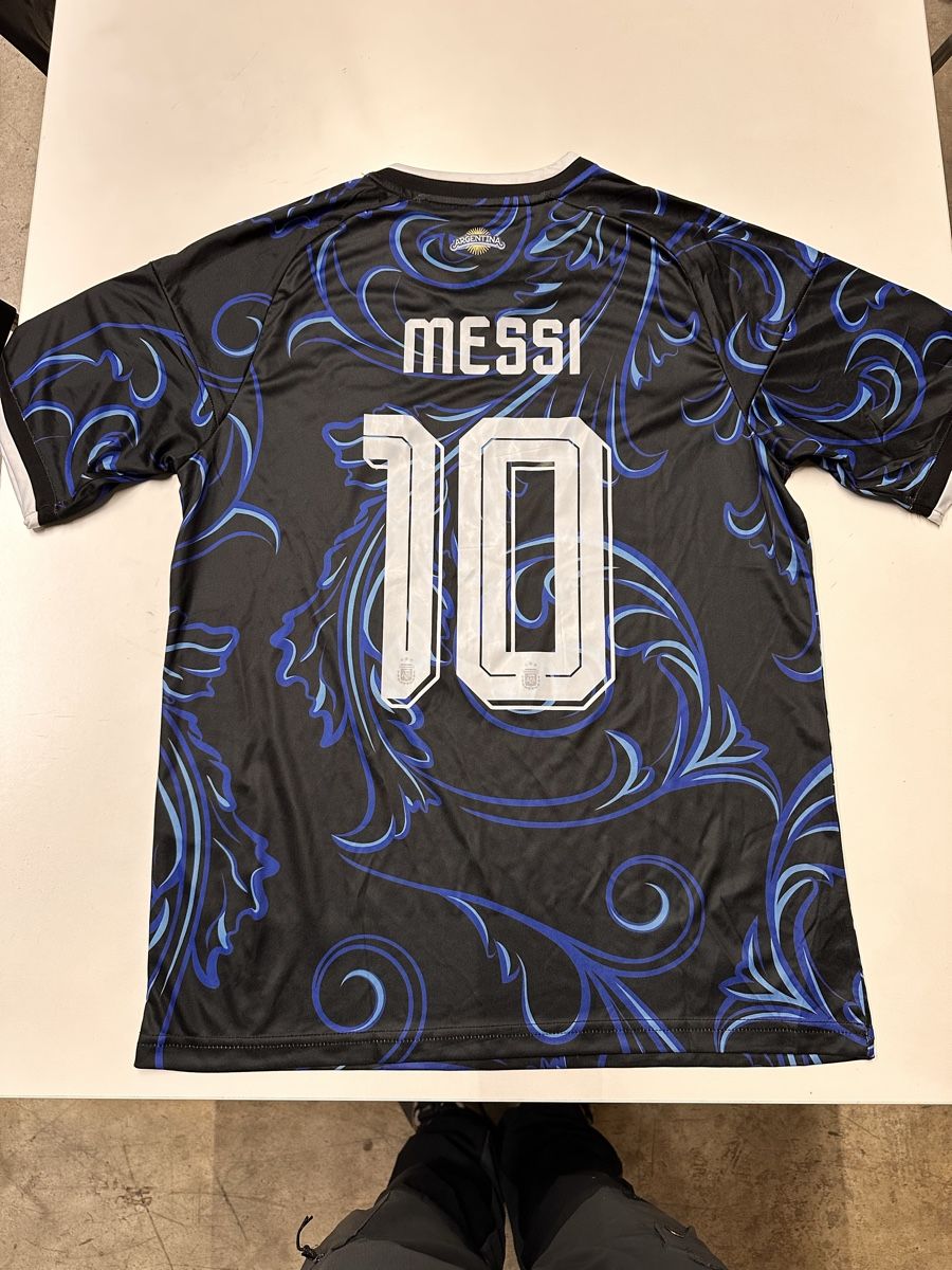 Adidas Leibchen & Hosen: Maillot Argentine Messi 10 Noir Taille M – Neu (gemäss Beschreibung) aus Paudex von Deals_Suisse 4