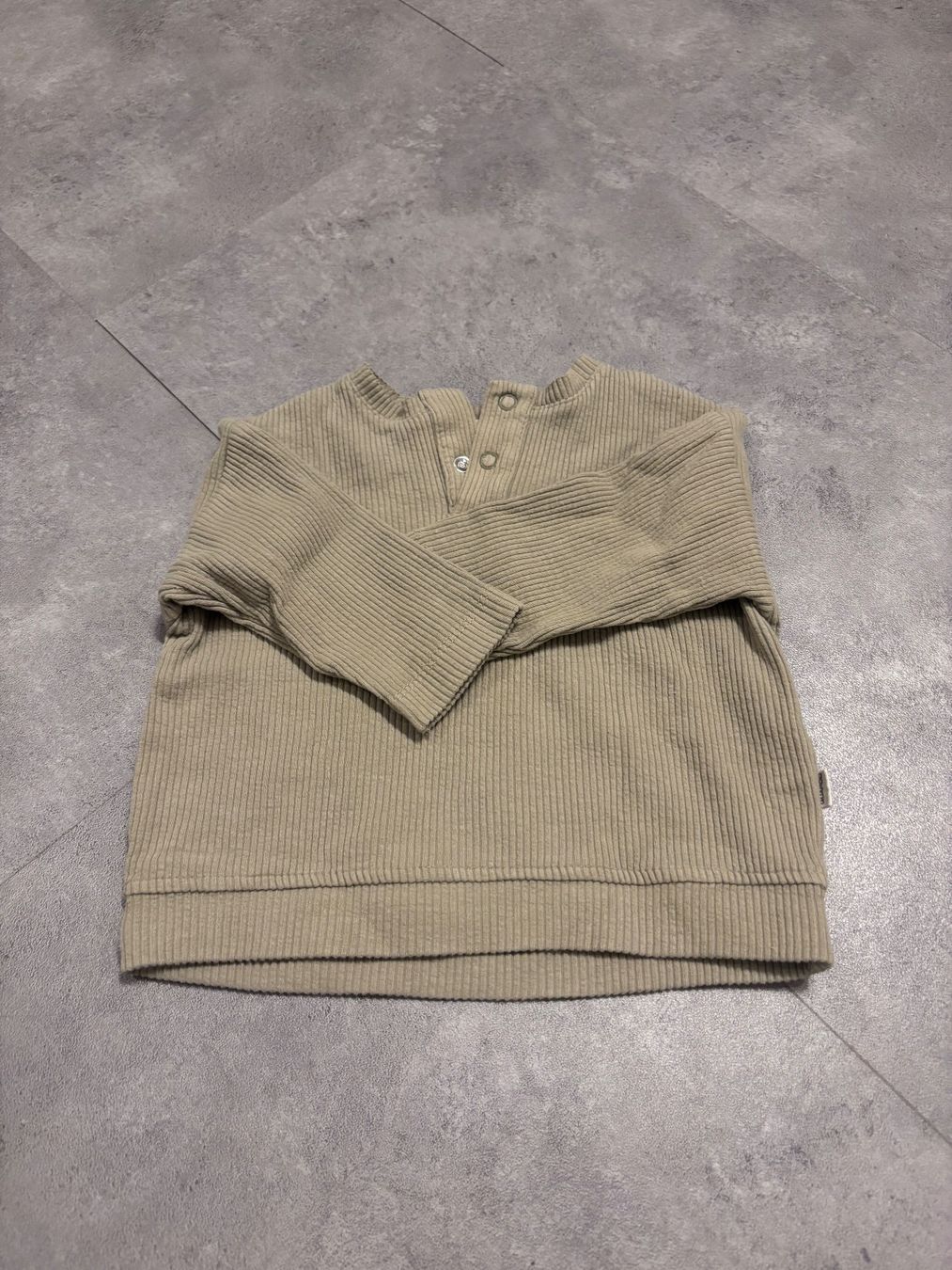 Pullover & Sweatshirts: Pullover Guapoo 3-6Monate – Gebraucht aus Allschwil von nin_dfr9