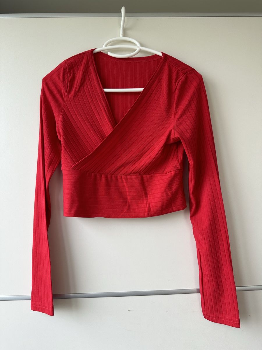 Shein Top: rotes Crop Top – Usato da Romanshorn venduto da ila_2nzf