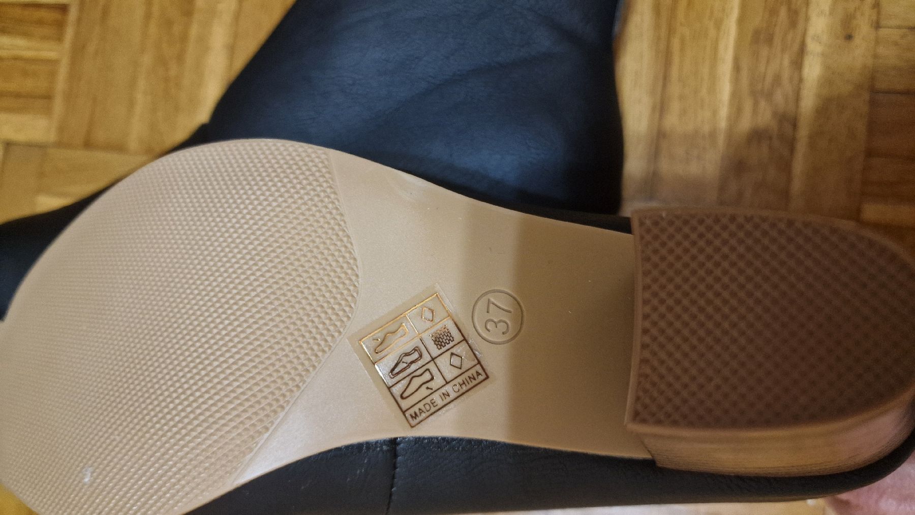 Scarpe da donna: Damenschuhe gr 37 – Nuovo (secondo la descrizione) da Binningen venduto da nescafe29 4
