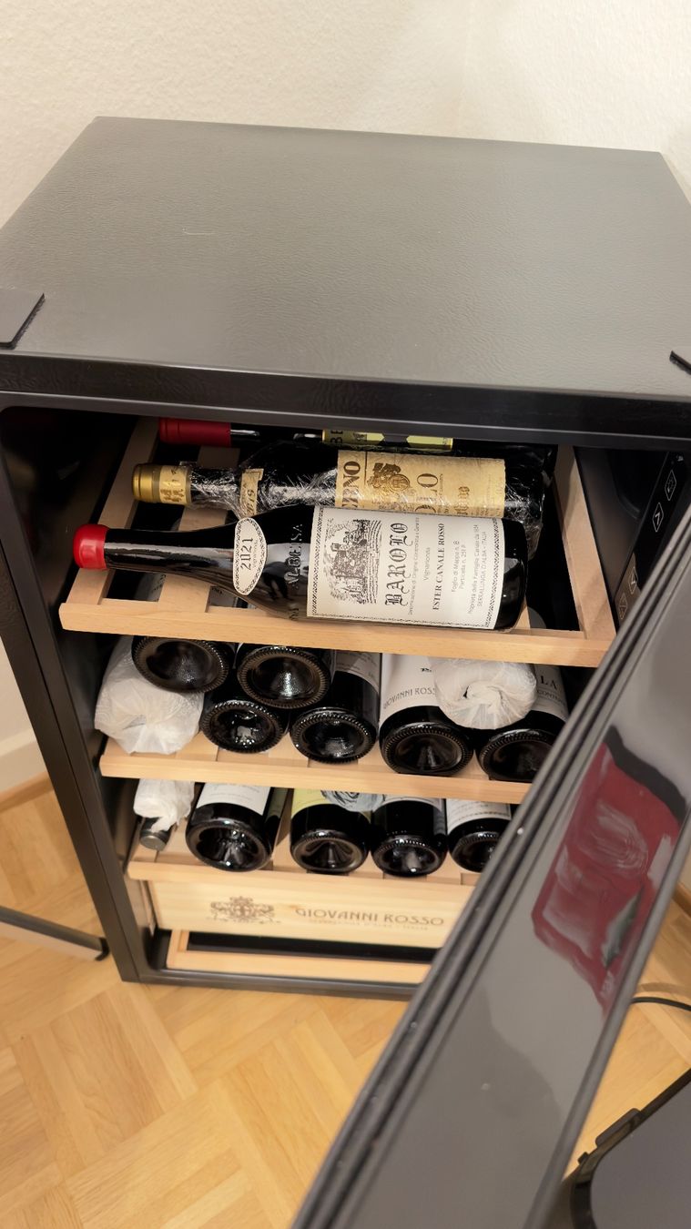Vino: Barolo Ester Canale Rosso 2021 - 100 punkte – Nuovo (secondo la descrizione) da Basel venduto da ann_ks5f 1