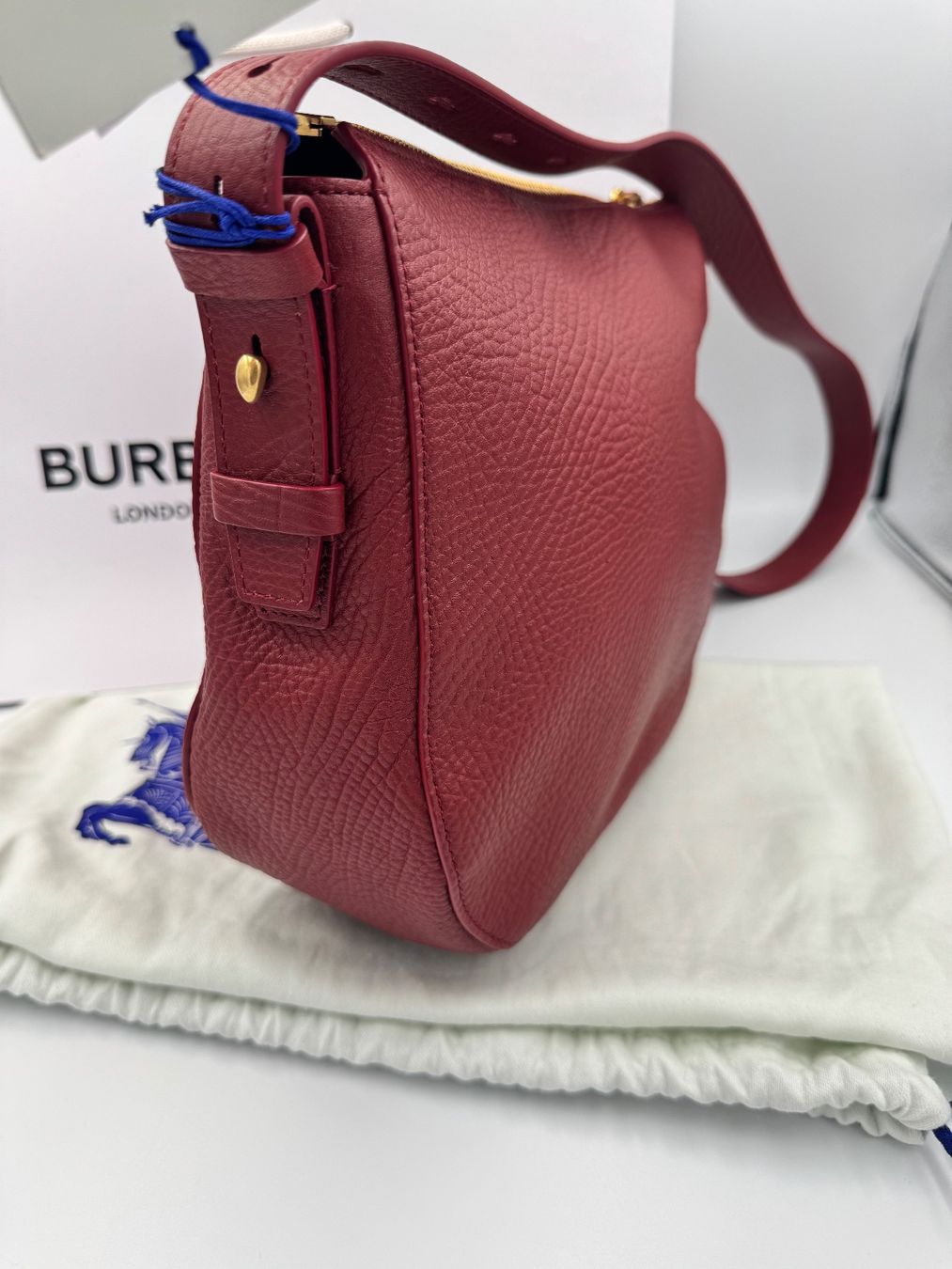 Burberry Borse da donna: 💝 Burberry Tasche small Knight ruby – Nuovo e nell'imballaggio originale da Wiedlisbach venduto da Sistershop 3