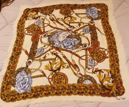 PIERRE CARDIN Foulard carré femme