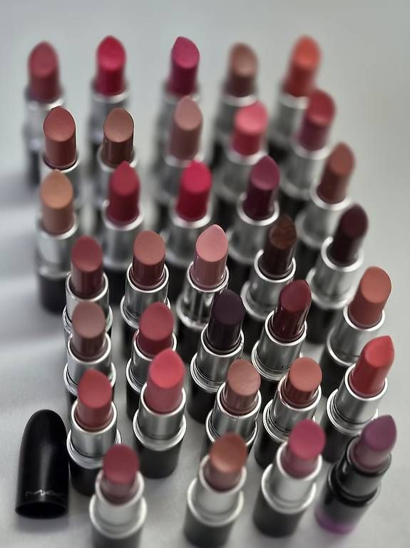 Mac Cosmetics Maquillage: MAC Lippenstifte – D'occasion à Lengnau BE par grobar_pfc 4