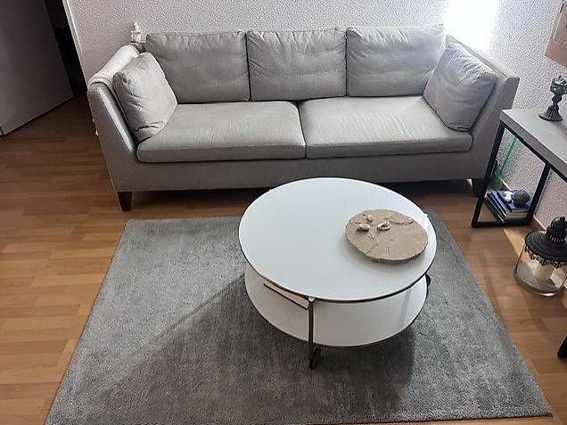 Divani: Sofa mit Tisch und Teppich – Usato da Schöfflisdorf venduto da lir_8fhl 2