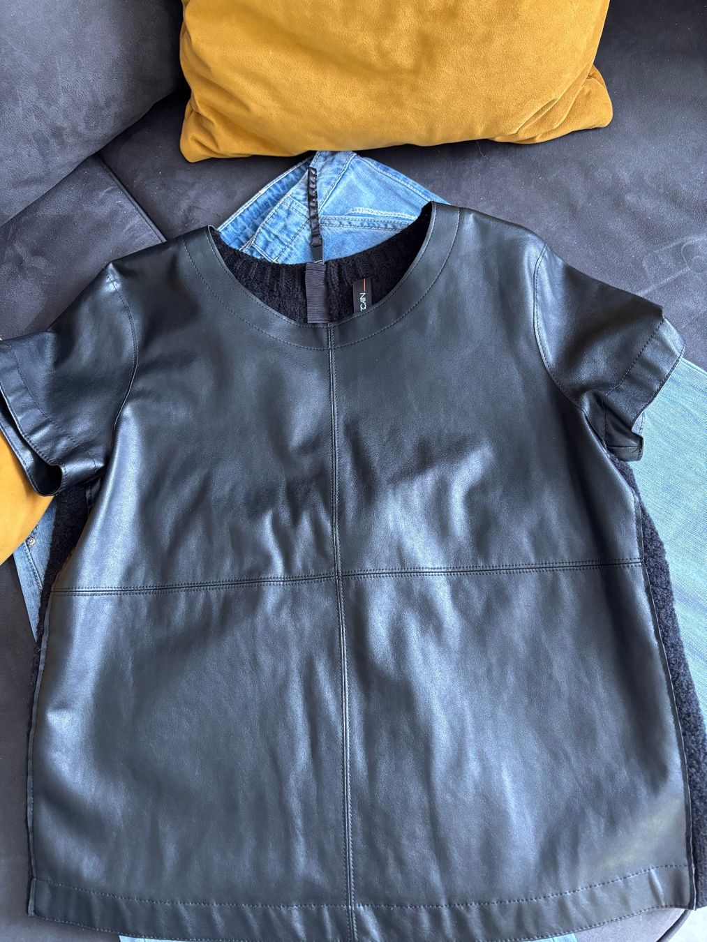 Marc Cain Top: MARCCAIN Oberteil neuwertig – Nuovo (secondo la descrizione) da Merishausen venduto da yourdream 3