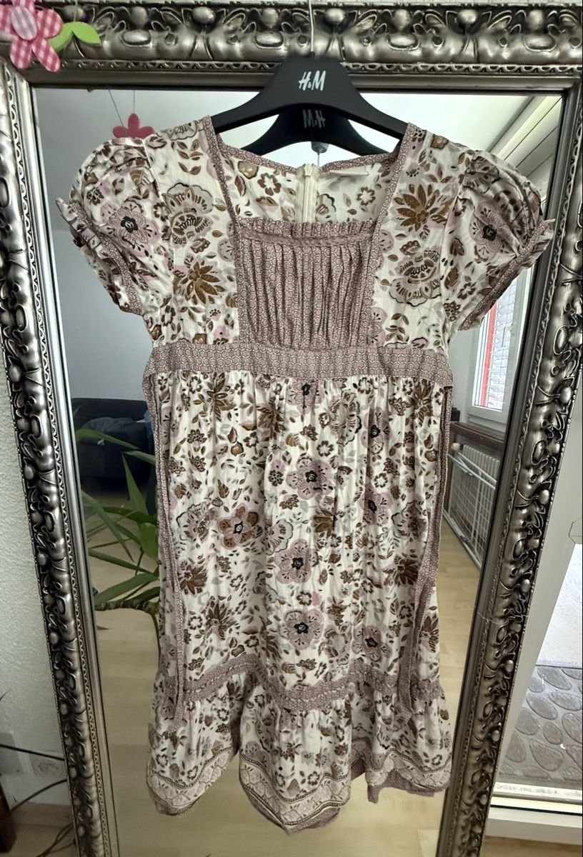 Kleider & Röcke: Kleid Gr.140  Blumenmuster Top Zustand – Gebraucht aus Horw von ast_b5c6