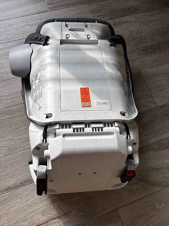 Seggiolini per auto: Britax Römer Kidfix SL SICT gris – Usato da Vufflens-la-Ville venduto da floschlier 3