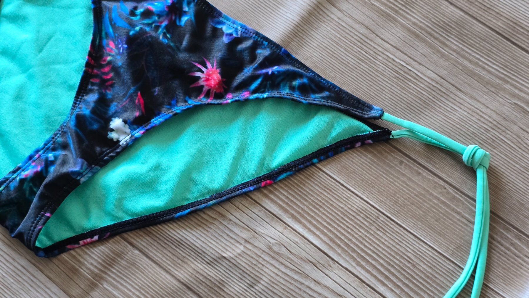 Costumi da bagno & Bikini: Pulp Side-Tie Badehose - L - Tropen-Print – Nuovo (secondo la descrizione) da Thalwil venduto da VitaMini 1