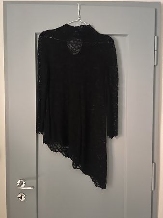 Wunderschöne asymmetrische Vintage-Bluse aus schwarzer Spitz