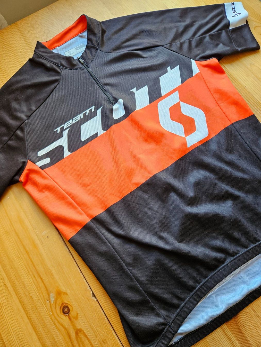 Scott Leibchen & Hosen: Radtrikot Scott Grösse XL Velo Fahrrad Trikot Radsport – Gebraucht aus Hägglingen von United-Village-Trade 3