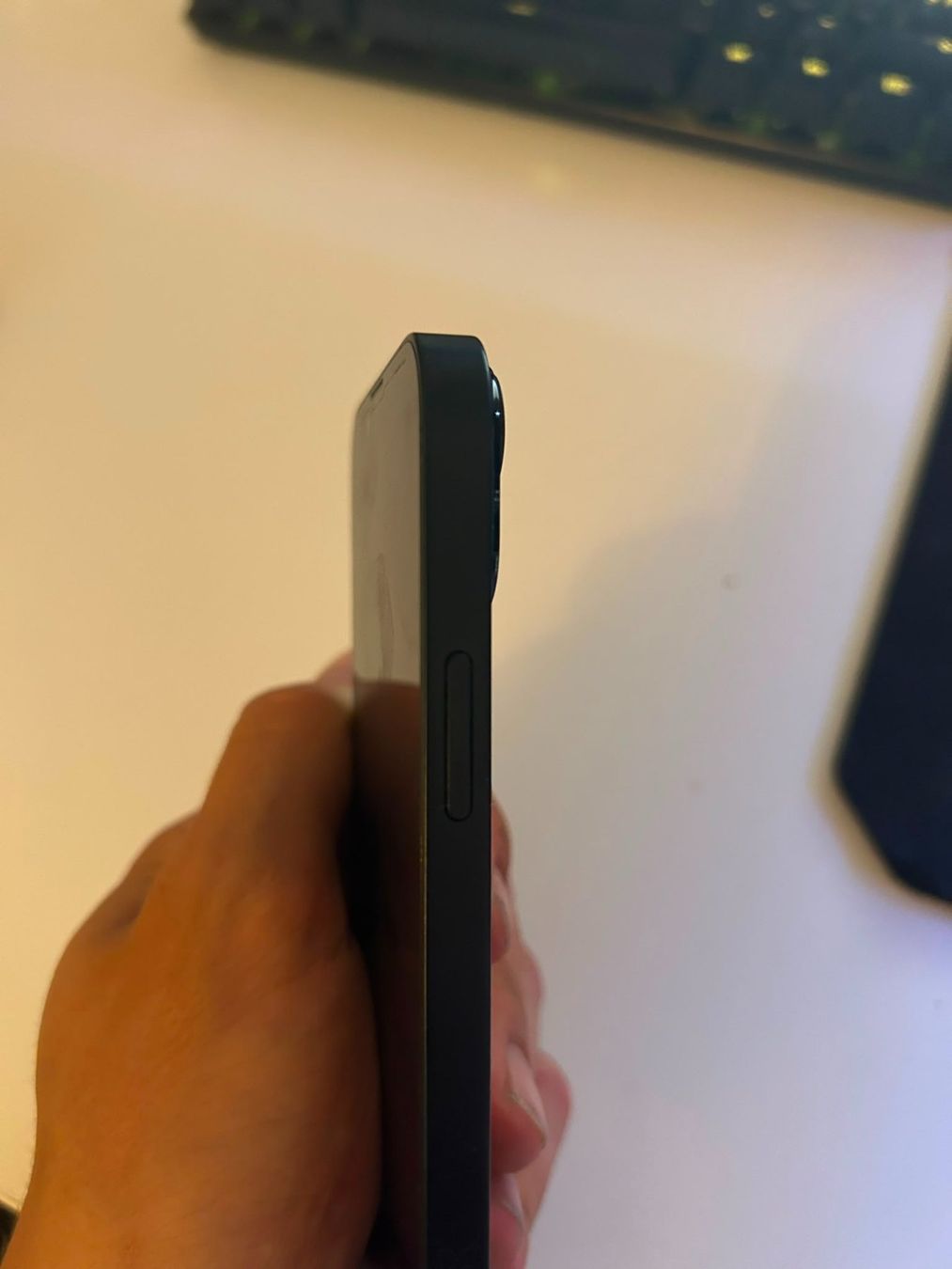 Apple Telefoni cellulari / Smartphones: IPhone 13 Mini - Schwarz – Usato da Madetswil venduto da Luck_4_Ever 3