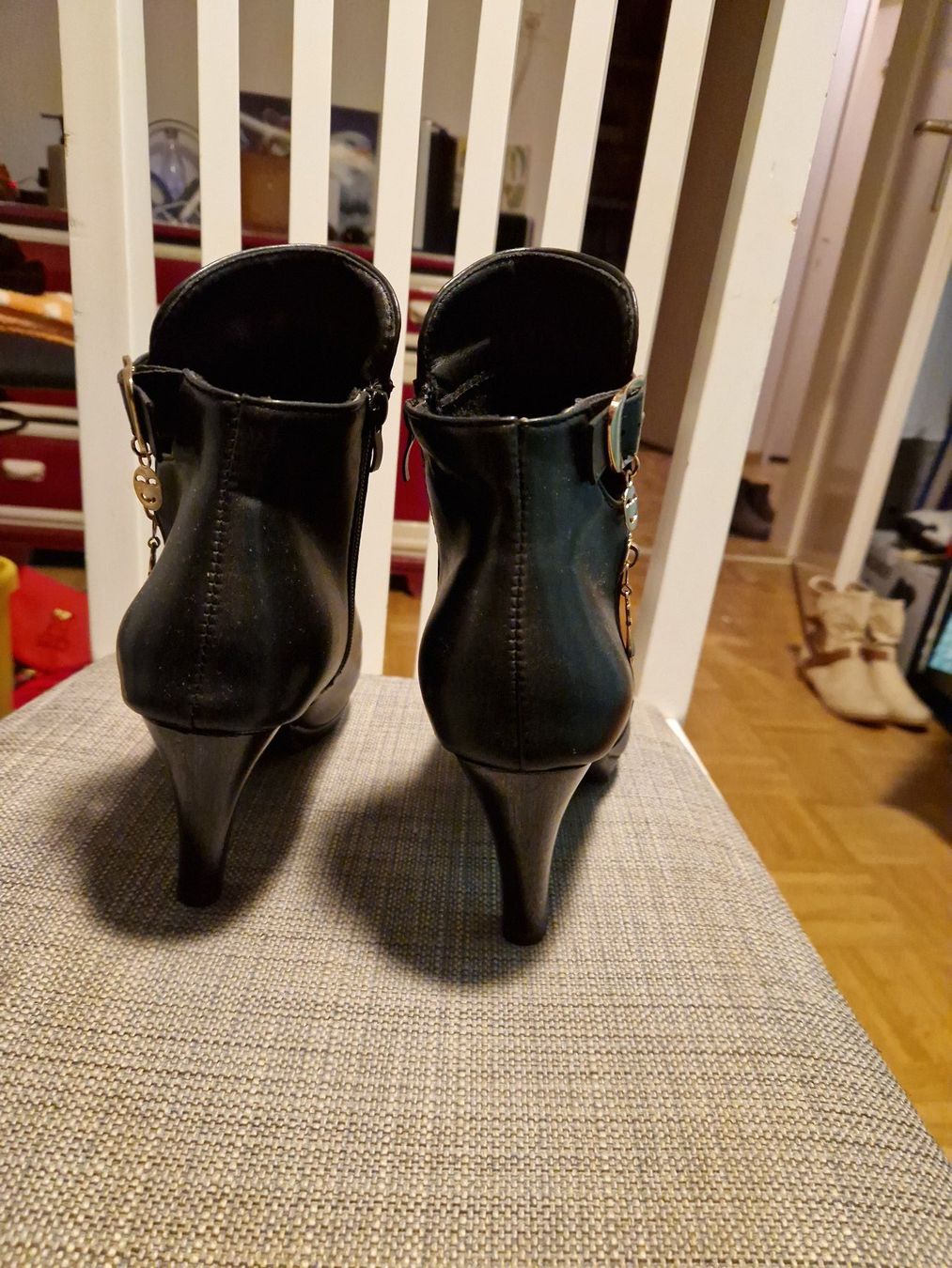 Scarpe da donna: Stiefelette Gr. 40 NEU – Nuovo (secondo la descrizione) da Aefligen venduto da Akoni 1