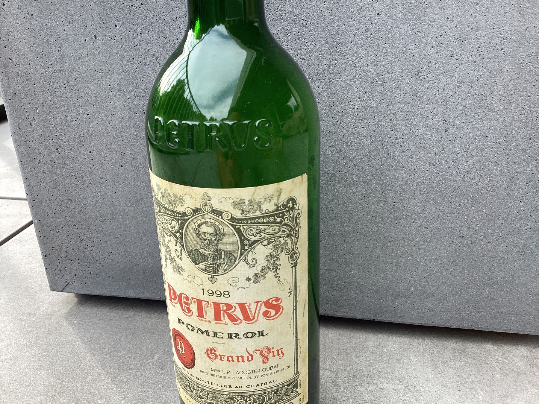 Château Pétrus Wein: Château Pétrus Weinflasche – Gebraucht aus Flawil von Barschfreak 1
