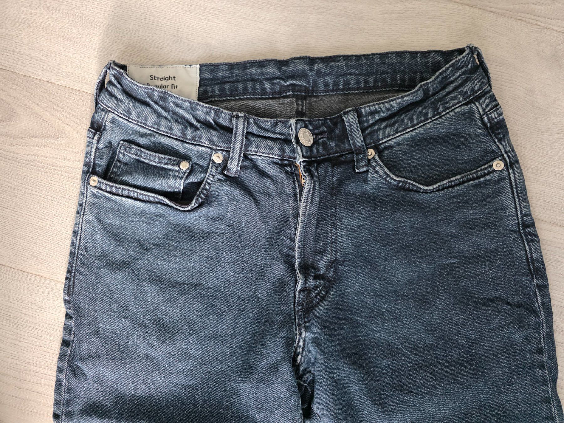 H&M Hosen: Jeans H&M Straight Regular Fit  30/32 – Gebraucht aus Langnau am Albis von kktdora 1