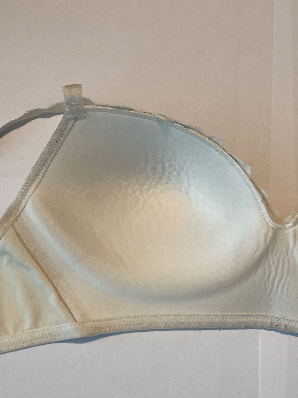 C&A Altra biancheria intima: Bügelloser BH 70B Cremeweiss – Usato da Pfungen venduto da 17j_5zgy 4