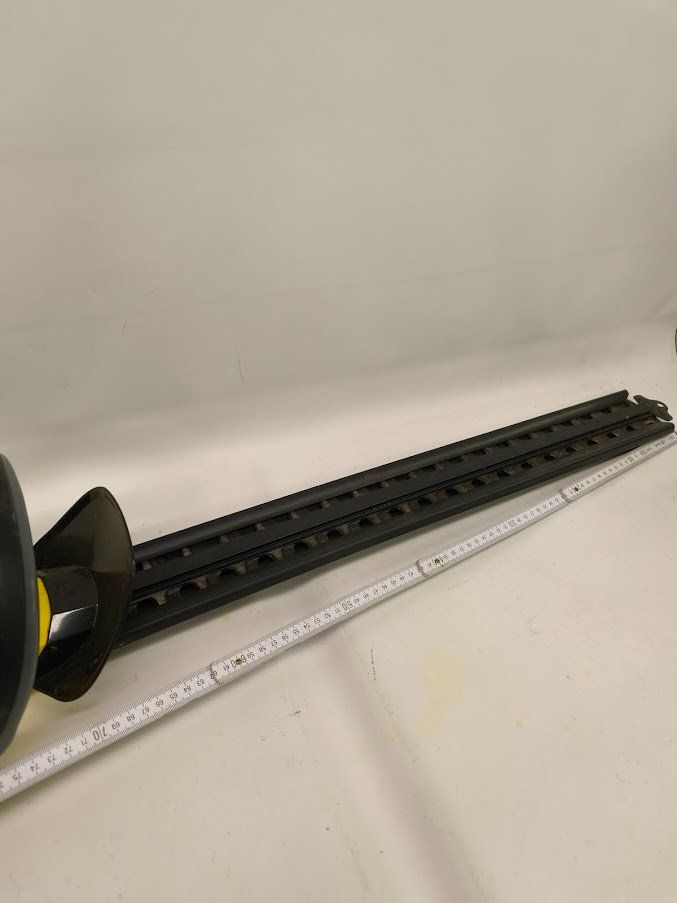 Kärcher Tutti gli attrezzi: Kärcher Akku-Heckenschere 70cm lang 36V – Usato da Toffen venduto da Immo-Erben 6