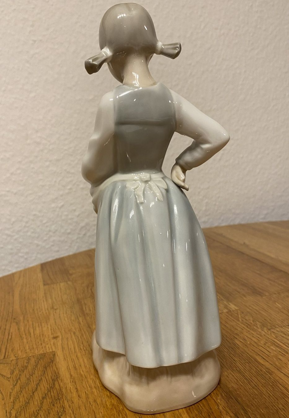 Lladro Statuette: herzige Mädchen mit Büsi Porzellan Figur – Usato da Derendingen venduto da lunatic 1