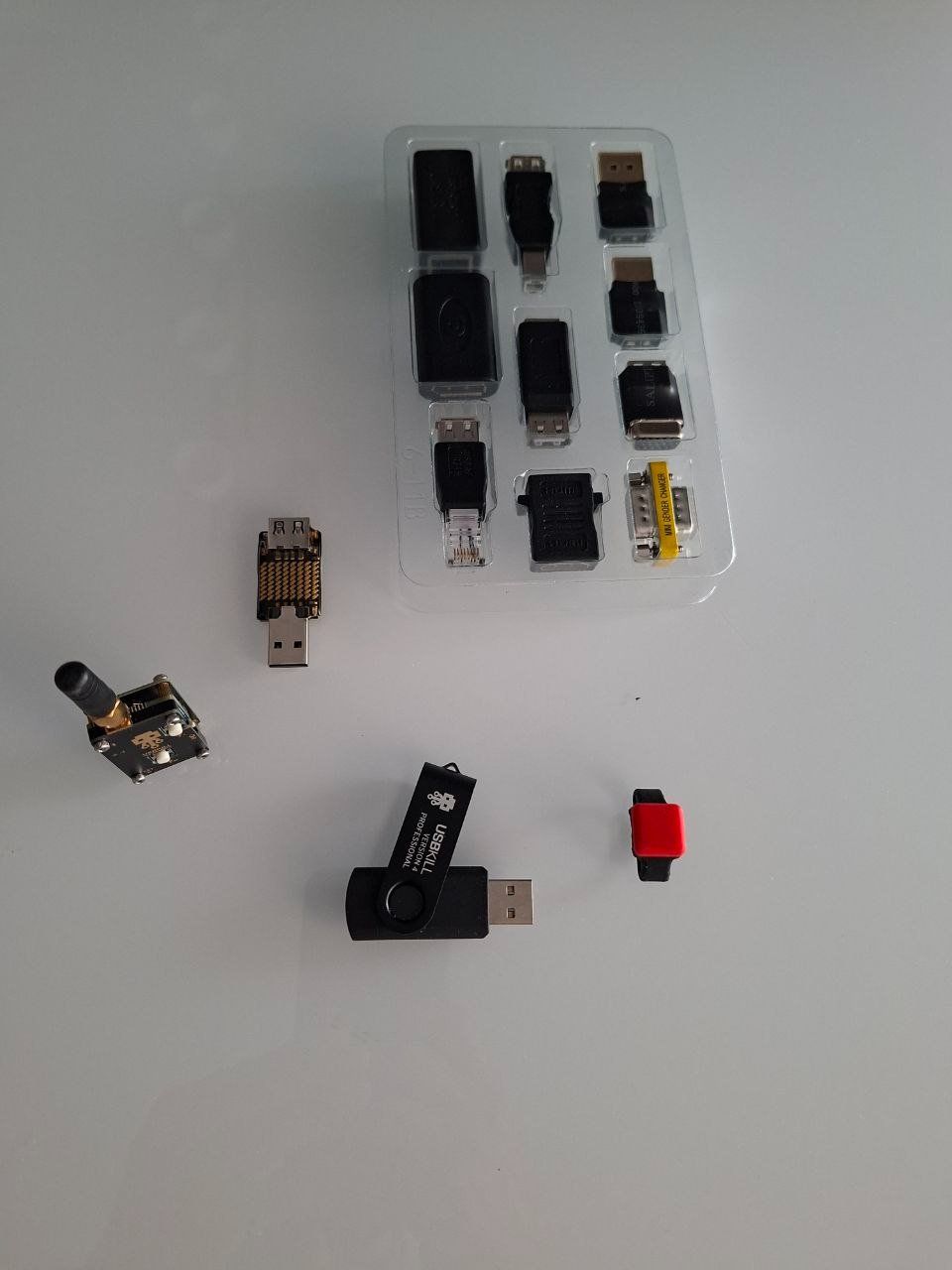 PC: USBKill V4 Professional Set – inkl. Remote Control, Shield – Usato da Lausen venduto da Dany_81