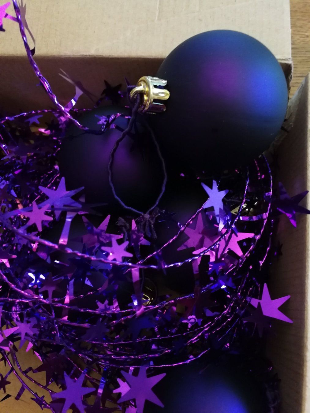 Alle Dekorationen: 10 Stück Christbaumkugeln + 3 Girlande – Gebraucht aus Winterthur von Andi1933 2