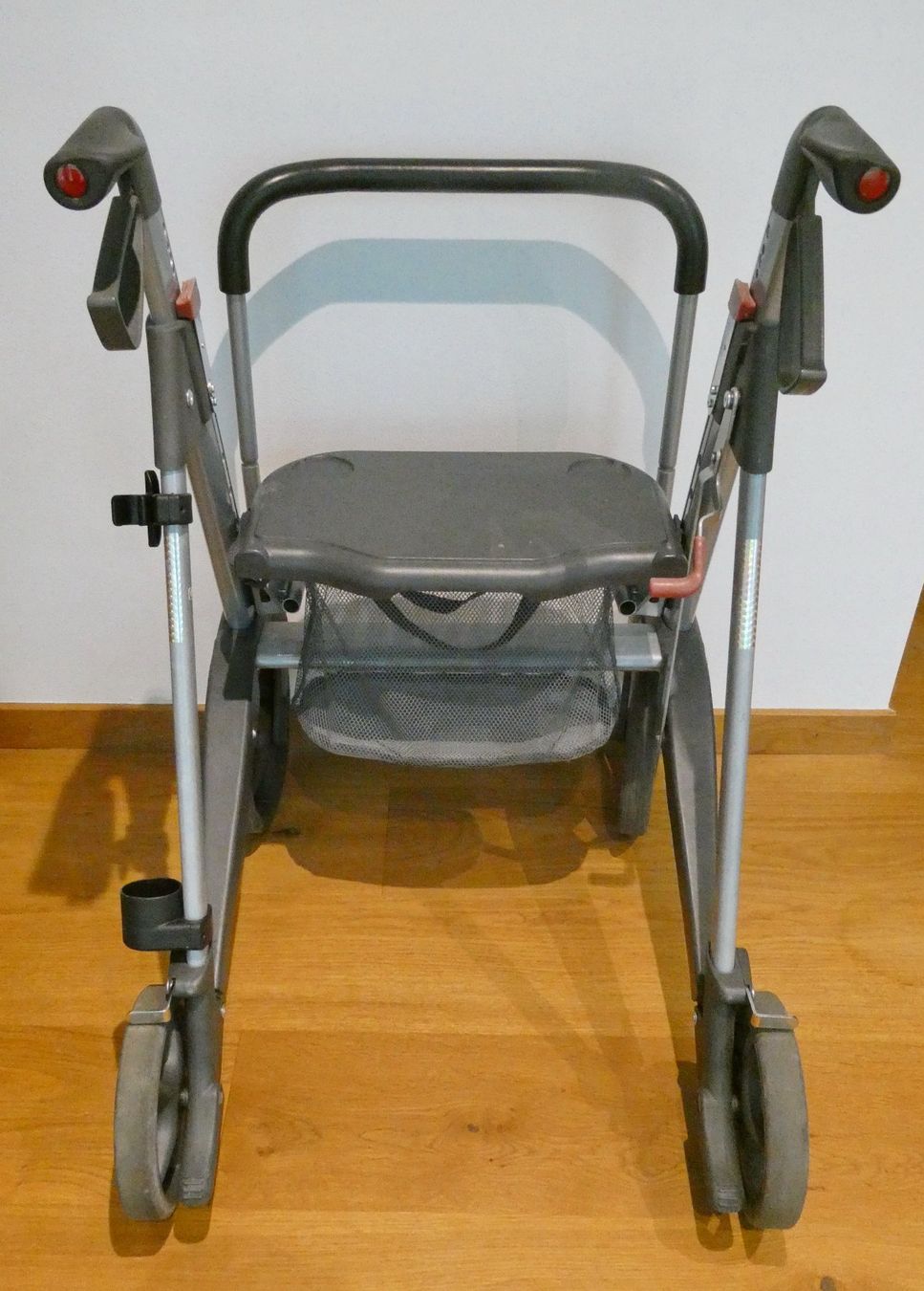 Aides à la marche: Rollator - Active Walker – D'occasion à Glarus par Zigerfrigg 2