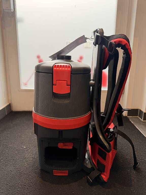 Aspirateurs & Accessoires: Staubsauger Numatic RSB150NX Rücken – D'occasion à Bülach par ale_52ph 1