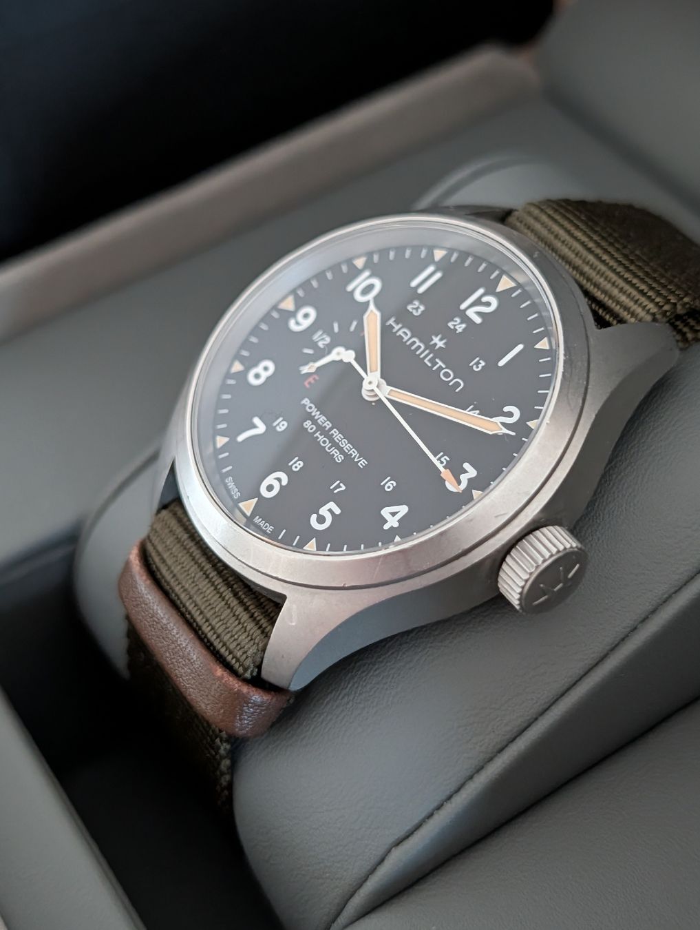 Hamilton Orologi: Khaki Field Power Reserve 40 mm – Usato da Mols venduto da Mountain_Picture